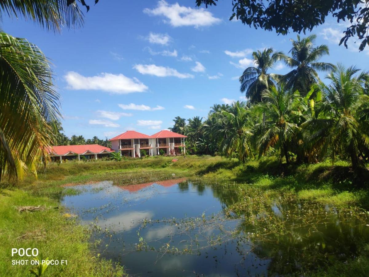 Hotel Exotica Squares Lakshmanpur Bagian luar foto