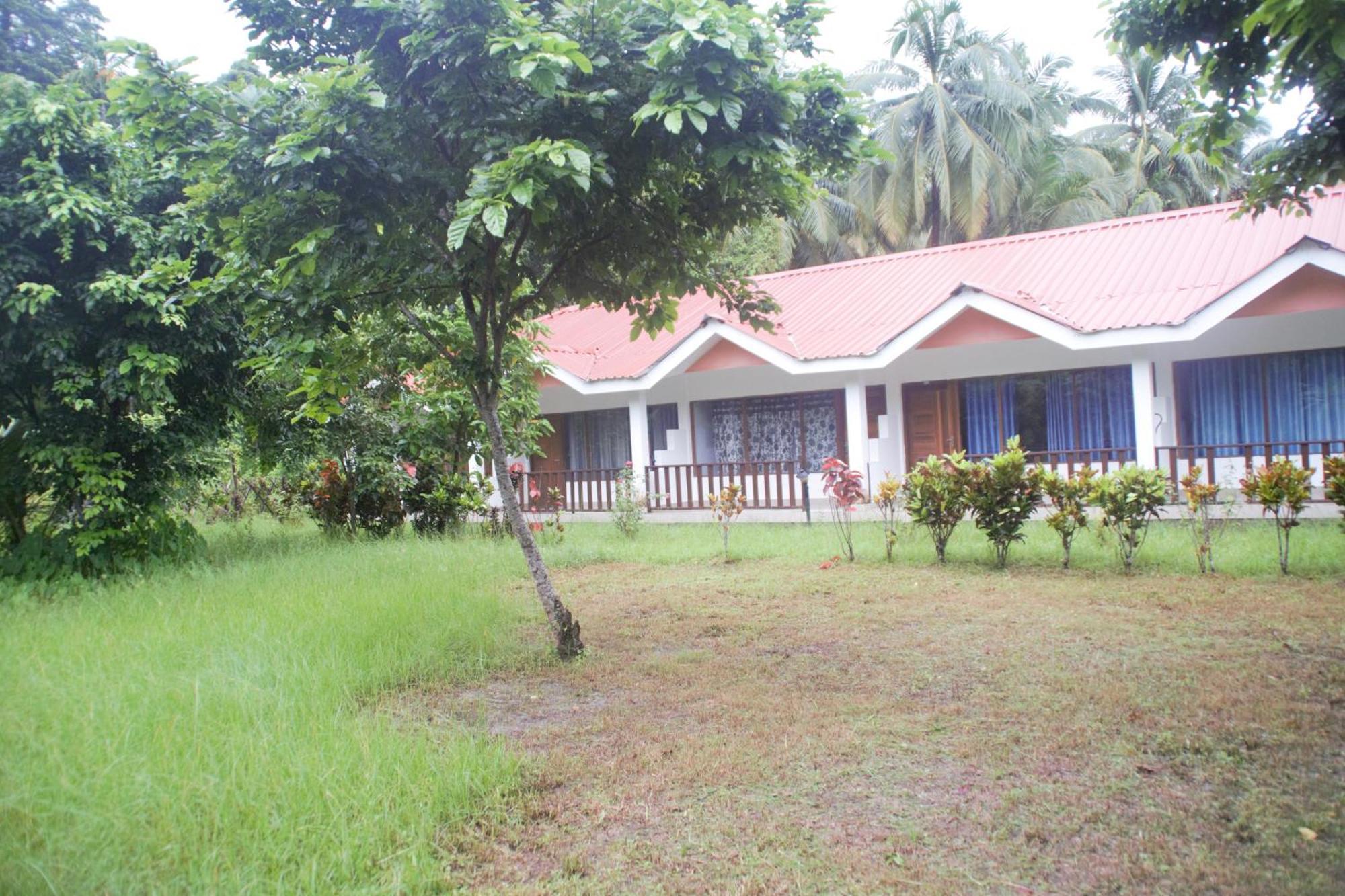Hotel Exotica Squares Lakshmanpur Bagian luar foto